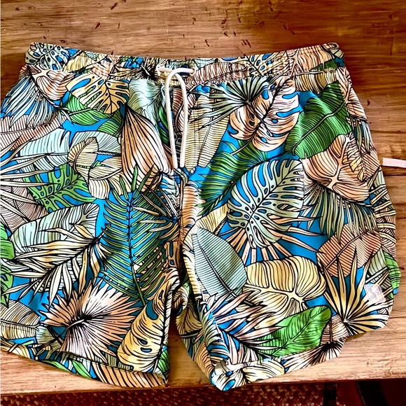 Malibu Beach Club, Tropical Print Swim-trunks, Excellent Condition, Size XL - Picture 6 of 8